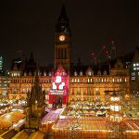 CRPS Awareness Month | Manchester Town Hall Lights change 2016 – early evening