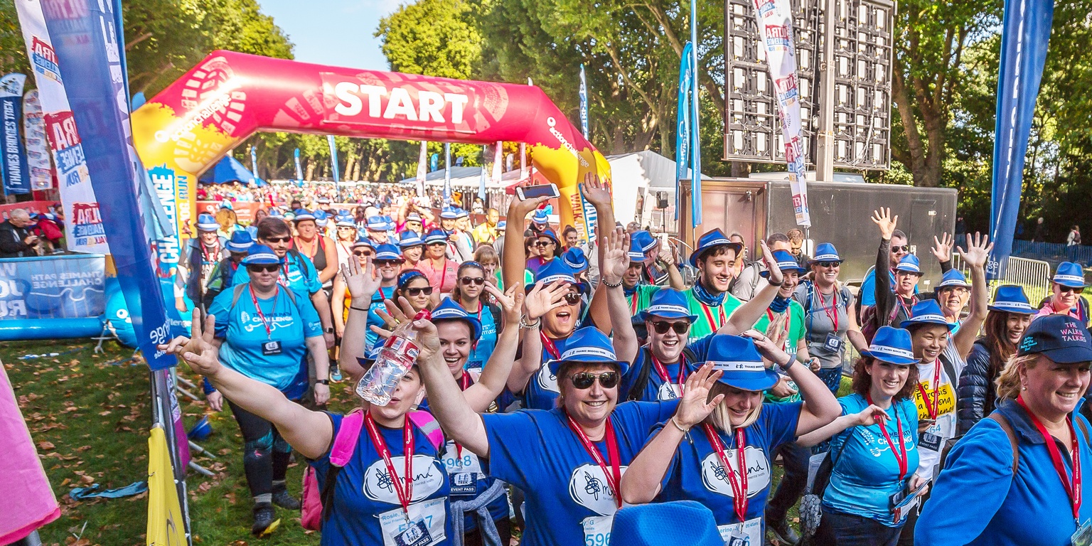 Thames Bridges Trek 2026, photo of participants crossing the start line